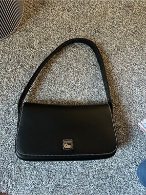 Dooney & Bourke Full Flap Black Shoulder Bag